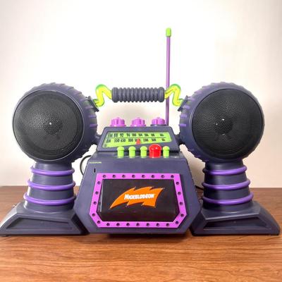 LOT 2A: 1995 Nickelodeon Blast Box AM/FM Radio Cassette Player (Works)