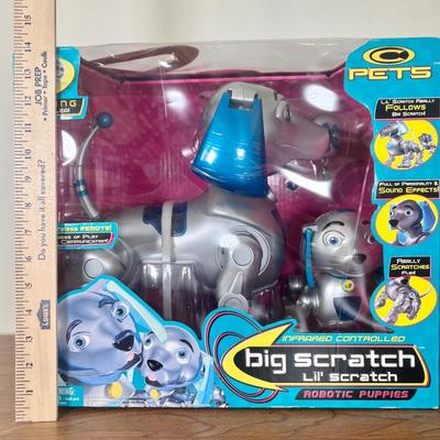 LOT 7B: NIP 2000 Big Scratch Lil’ Scratch Robotic Puppies