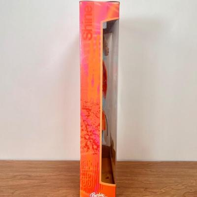 LOT 9B: NIP 2005 Disney Mattel That's So Raven Doll