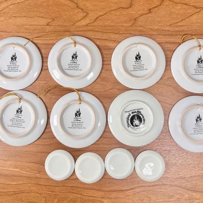 LOT 10B: Disney Plates - Animated Classics Dumbo, Groller 25th Anniversary WDW "A Magical Time in a Magical Place!",...