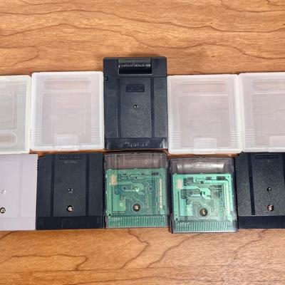 LOT 15B: Nintendo GameBoy & GameBoy Color Game Cartridges - Pokémon Pinball, Dr. Mario, WWF Attitude, Wrestlemania 2000,...