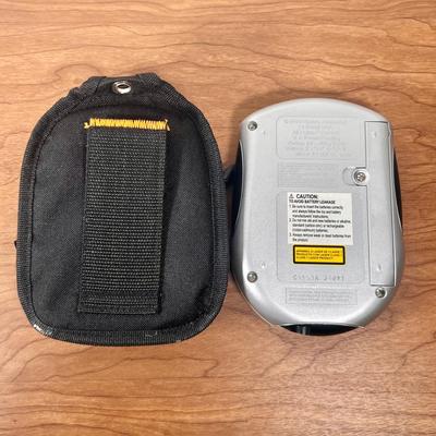 LOT 18B: 2003 Hasbro VideoNow Personal Video Player w/ Jimmy Neutron, American Idol & Case