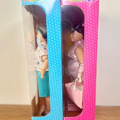 Lot 32B: 2007 Play Along Jakks Pacific Hairspray Tracy Nicole Blonsky as Tracy Turnblad Dolls NRFB