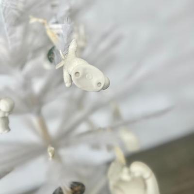 LOT 38B: LOT 38B: Department 56 Snowbabies Display Tree w/ Variety of Snowbaby Ornaments
