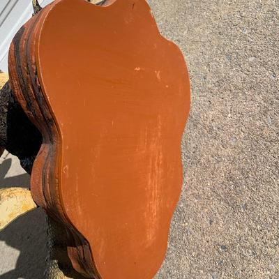 LOT 41 B: Dr. Gator USA Alligator Statue