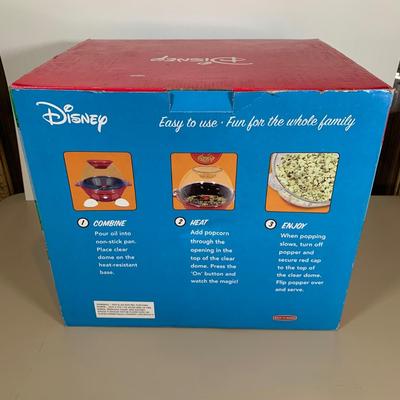 LOT 44 B: NIP 2004 Disney Popcorn Popper