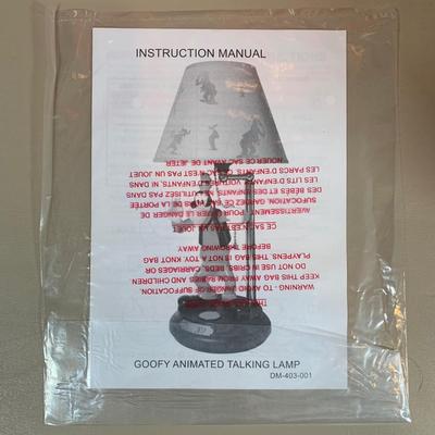 LOT 45 B: NIP Disney's Goofy Animated Talking Lamp Model #020082
