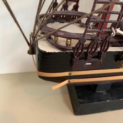 LOT 52 A: Model Ships "Constitution" & "Cutty Sark"