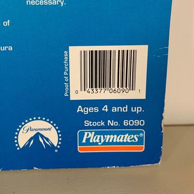 LOT 54 A: Playmates Classic Star Trek Collector Figure Set