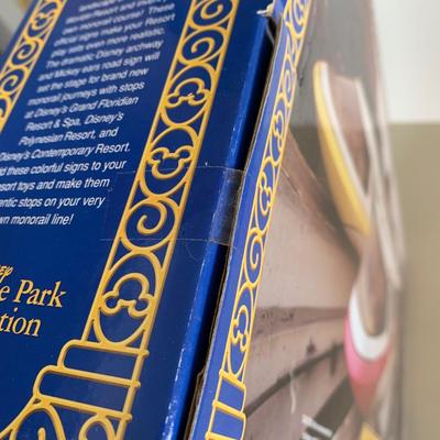 LOT 58 B: NIP Sealed Walt Disney World Disneyland Resort Monorail Accessories Theme Park Collection