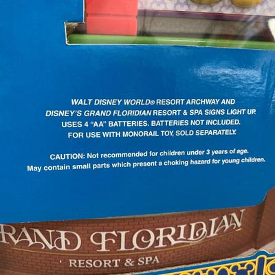 LOT 59 B: NIP Sealed Walt Disney World Disneyland Resort Monorail Accessories Theme Park Collection
