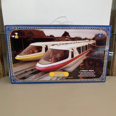 LOT 59 B: NIP Sealed Walt Disney World Disneyland Resort Monorail Accessories Theme Park Collection