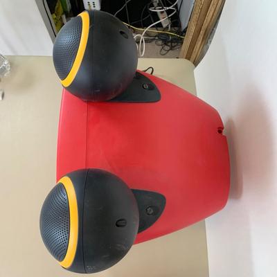 LOT 60 B: Disney Mickey Mouse Television Model #DT1300-C (Works)