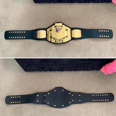 LOT 64 B: Figures Toy Co. 1999 WCW United States Heavy Weight Wrestling Champion Replica Belt