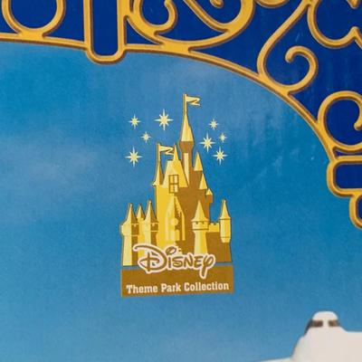 LOT 68 B: Walt Disney World Disneyland Resorts Monorail Switch Station Theme Park Collection