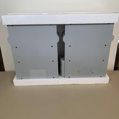 LOT 68 B: Walt Disney World Disneyland Resorts Monorail Switch Station Theme Park Collection