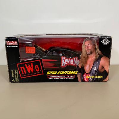 LOT 74 A: Jakks Pacific WWF Back In The Ring Undertaker, Steve Austin, & Steve Foley & F2 Federation Fighters Undertaker...