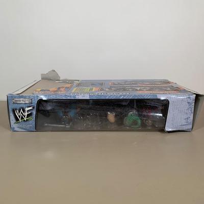 LOT 74 A: Jakks Pacific WWF Back In The Ring Undertaker, Steve Austin, & Steve Foley & F2 Federation Fighters Undertaker...