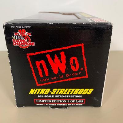 LOT 74 A: Jakks Pacific WWF Back In The Ring Undertaker, Steve Austin, & Steve Foley & F2 Federation Fighters Undertaker...