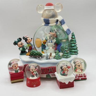LOT 86B: 2001 Disney Christmas Mickey & Friends "Winter Wonderland" Musical Snowglobe w/ Mini Holiday Mickey Mouse Snowglobes