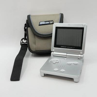 LOT 95B: 2002 Nintendo GameBoy Advance SP Model No, AGS-001 w/ Carrying Case