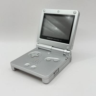 LOT 95B: 2002 Nintendo GameBoy Advance SP Model No, AGS-001 w/ Carrying Case