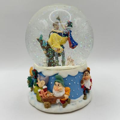 LOT 97A: Disney Princess Collection - Enesco Christmas Musical Snowglobes (Snow White & Cinderella) & Photo Frame
