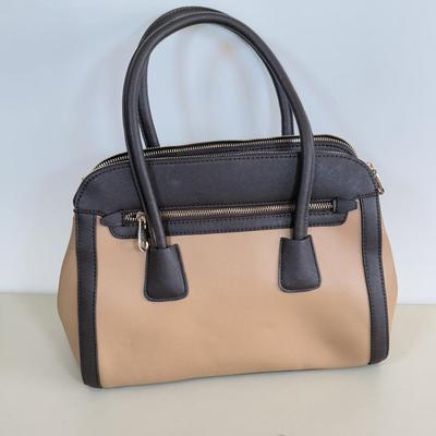 LOT 100A: Prada Saffiano Medium Beige Tote Handbag
