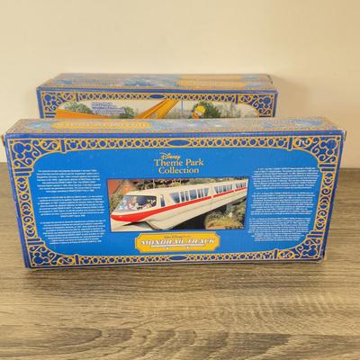 LOT 108B: NIB Walt Disney World & Disneyland Monorail Track Pieces