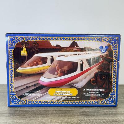 LOT 109B: NIB Disney Theme Park Collection Monorail Accessories