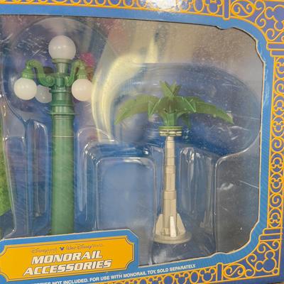 LOT 109B: NIB Disney Theme Park Collection Monorail Accessories