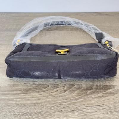 LOT 111A: Gucci Controllato Black Shoulder Bag w/ Tag