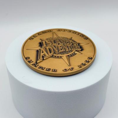 LOT 112J: Summer 1999 Grand Opening Universal Studios Islands of Adventure Coin Medallion in Original Box