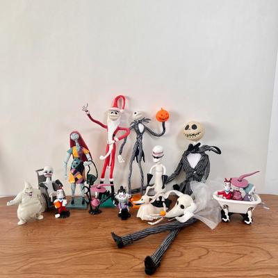 LOT 147B: Disney's Nightmare Before Christmas Collectible Toy Set