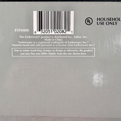 LOT 148B: NIB Faberware Special Select Toaster Oven Model FST0400