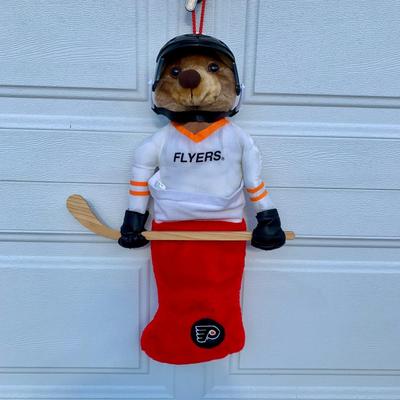 LOT 150 B: NHL Philadelphia Flyers 1995 Bear Hockey Player Stocking & Junior Size Medium (10 - 12) Quarter Sleeve T-Shirt