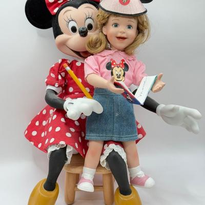 LOT 163B: Vintage Disney Minnie Mouse w/ Child Ashton Drake Galleries Porcelain Doll Set