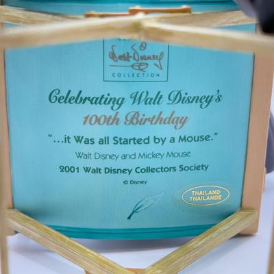 LOT 164B: Walt Disney Classic Collection Walt / Mickey “…It Was All Started by a Mouse” Porcelain Sculpture