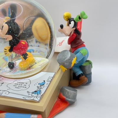 LOT 168B: Disney Mickey & Friends Comic Strip “Mickey Mouse March” Musical Snowglobe