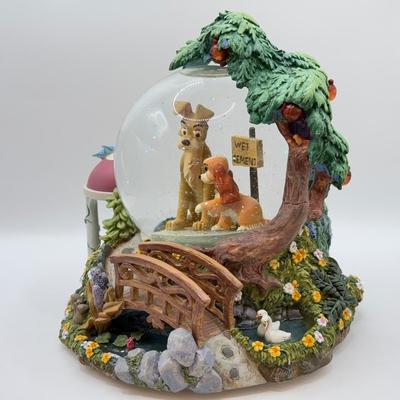 LOT 172B: Disney Lady & the Tramp “Bella Notte” Musical Snow Globe