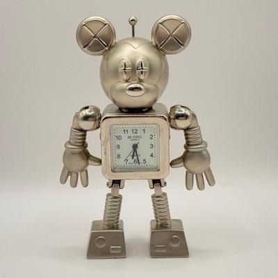 LOT 175B: Disney Beyond America Quartz Robot Mickey Mouse Desk Clock (3.5”)