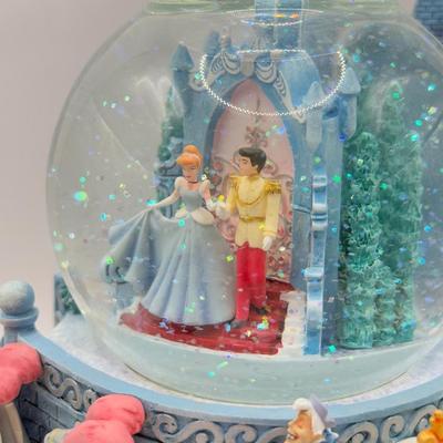 LOT 180B: Disney Cinderella “A Dream Is A Wish Your Heart Makes” Musical Snow Globe