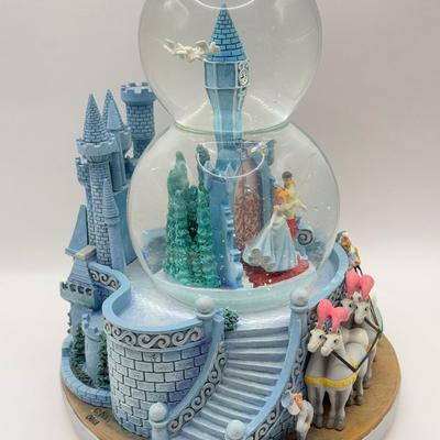 LOT 180B: Disney Cinderella “A Dream Is A Wish Your Heart Makes” Musical Snow Globe