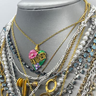 LOT 181J: Mixed Collection of Goldtone and Silvertone Costume Necklaces