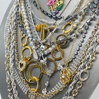 LOT 181J: Mixed Collection of Goldtone and Silvertone Costume Necklaces