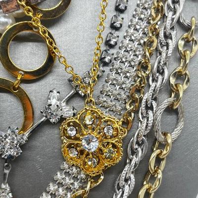 LOT 181J: Mixed Collection of Goldtone and Silvertone Costume Necklaces