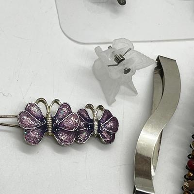 LOT 185J: Hair Accessories: Comb Clip, Barrettes, Butterfly Clips and More