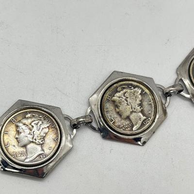 LOT 212J: 1940's Mercury Dime Bracelet
