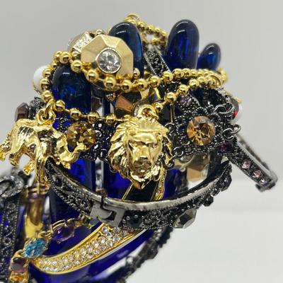 LOT 220J: Large Bracelet Collection