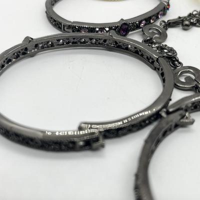 LOT 220J: Large Bracelet Collection